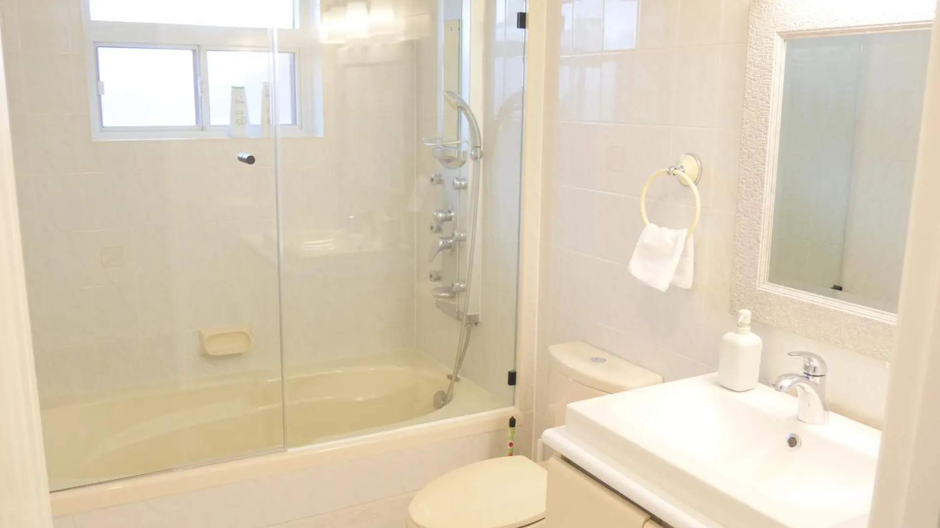 Richview Gardens Suite Toronto Apartment