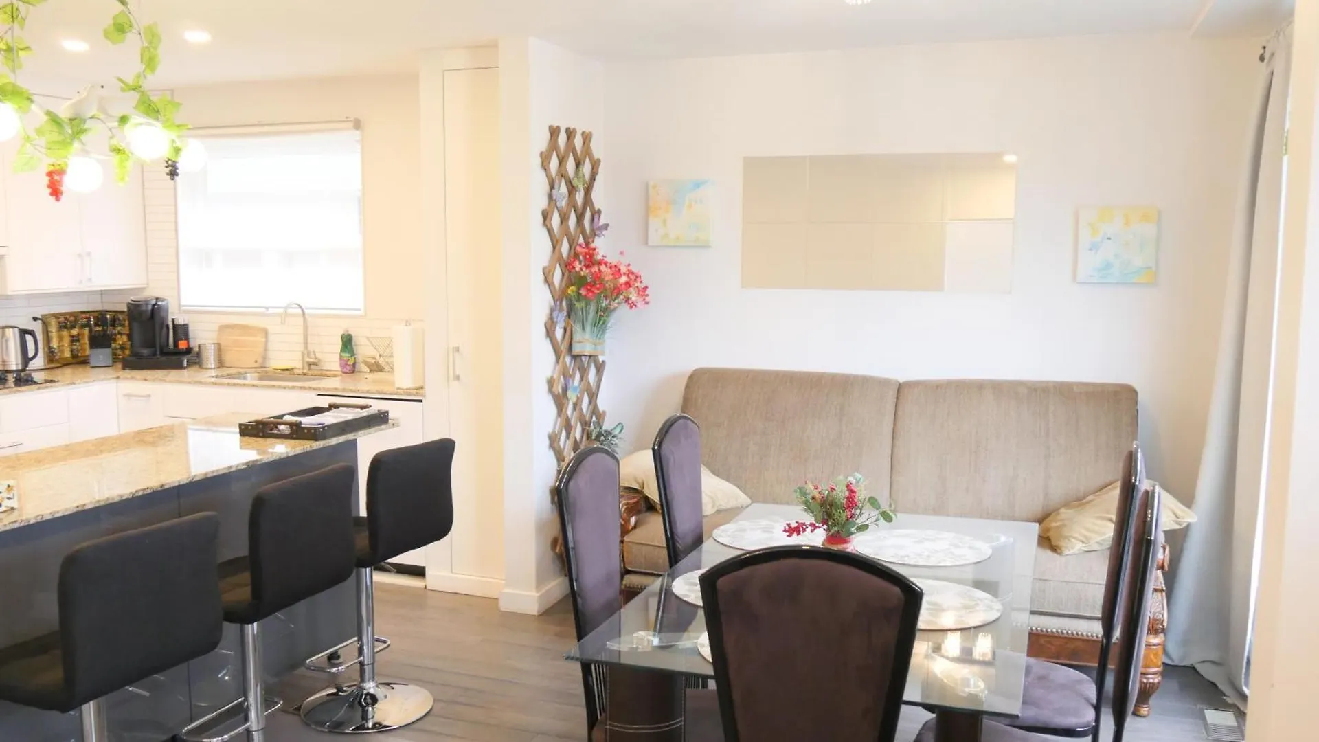 Apartment Richview Gardens Suite Toronto