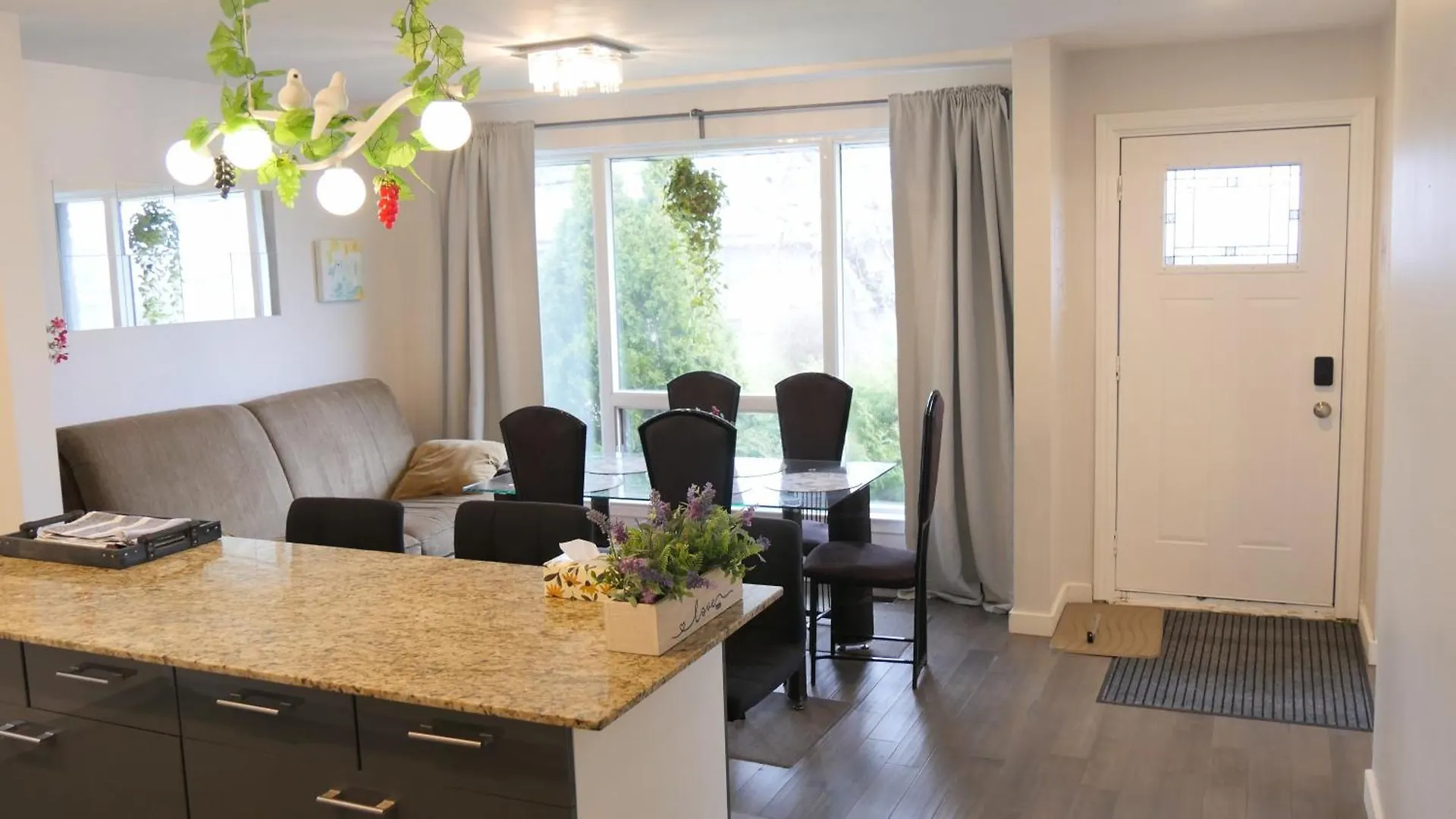 Richview Gardens Suite Toronto Apartment